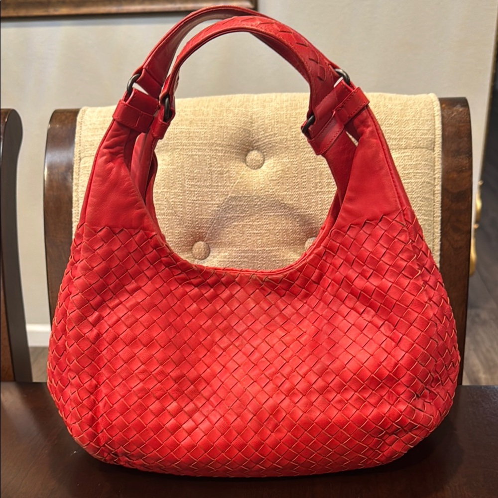 Authentic Bottega Veneta Intrecciato Medium Hobo Bag - Picture 2 of 15